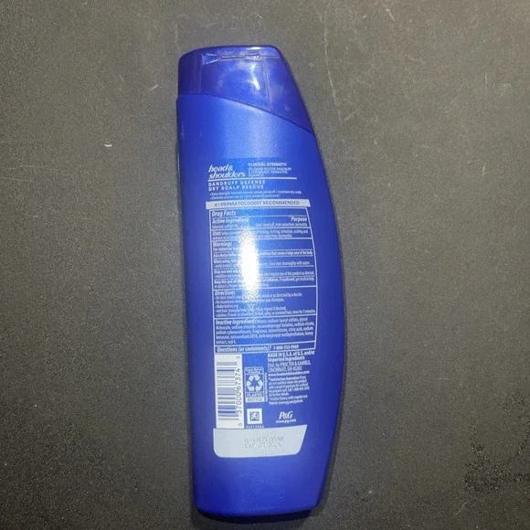 Clinical Strength, Dandruff Defense Shampoo, Dry Scalp Rescue, 13.5 fl oz 400ml - Picture 2 of 2